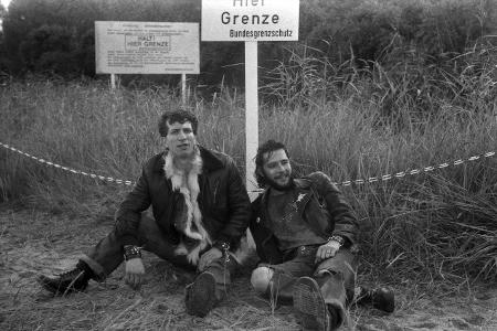 5 Jan Fedder rechts Agent in eigener Sache 1984_imago images_United Archives.jpg