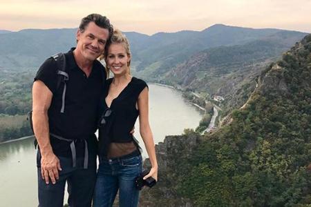 Schauspieler Josh Brolin und seine frühere Assistentin, das Model Kathryn Boyd, traten am 24. September vor den Traualtar. E...