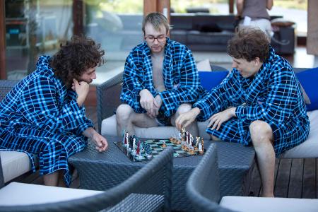 beauty and the nerd schönheit trifft nerd prosieben beauty and the geek ashton kutcher erfolgsshow