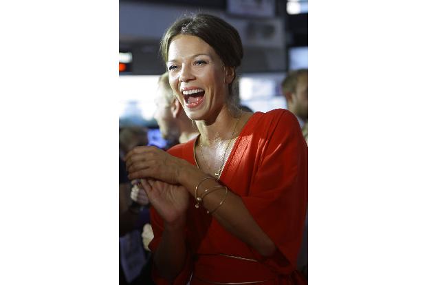 ashley madison fremdgehen heißeste versuchung deutsche promis stars jürgen vogel sophia thomalla nora tschirner til schweiger