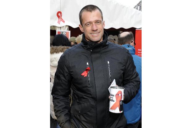 ashley madison fremdgehen heißeste versuchung deutsche promis stars jürgen vogel sophia thomalla nora tschirner til schweiger