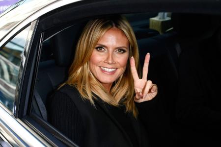 heidi klum supermodel twitter oben ohne prosieben