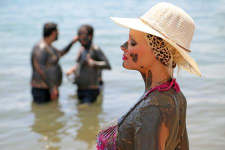 04 Katzenbeger Jordanien Schlamm VOX Sven Kaesling 800104771.jpg