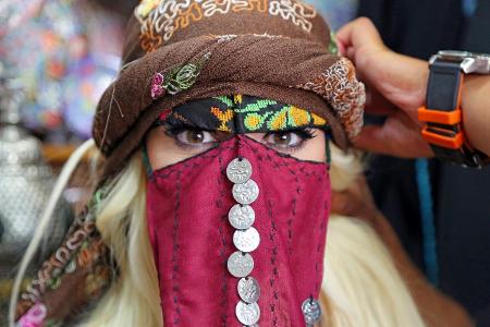 12 Katzenberger verschleiert VOX Sven Kaesling 800104766.jpg