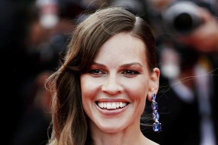 Für ihre Karriere nahm Hilary Swank (42) einiges in Kauf: Um als Schauspielerin Fuß zu fassen, zog sie mit ihrer Mutter nach...