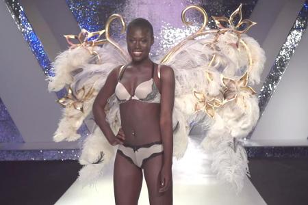 GNTM_sndg 11_Aminata_Victoria Secret Walk _01.jpg