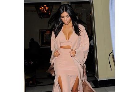 6 Kim Kardashian httpinstagram.comkimkardashian 10747749_753979141304556_1797063577_n.jpg