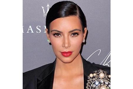 07 Kim Kardashian httpinstagram.comkimkardashian 1941109_501133439989886_269493515_n.jpg