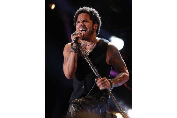 ...er ist seit einigen Jahren auch als Schauspieler aktiv. Sein Debüt gab er 2001 in dem Streifen 