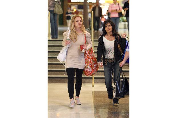 Nämlich um ihr Töchterchen Britney Spears (30).