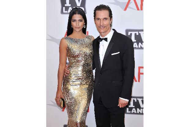 2007 verliebte sich Schauspieler Matthew McConaughey in 14 Jahre jüngere Camilla Alves.