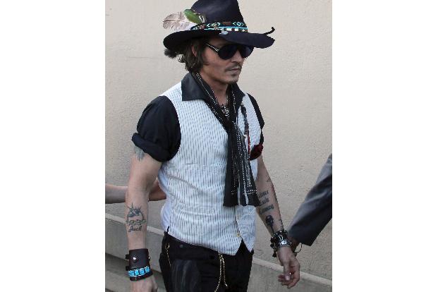 Fluch der Karibik Star mit seinen Tattoos