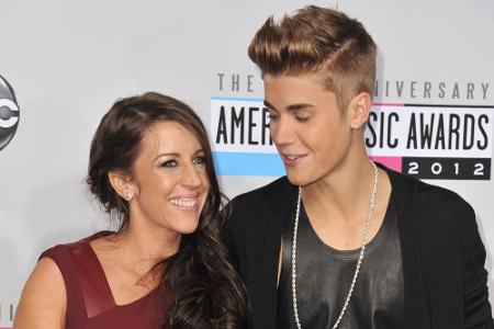 Derzeit soll die Beziehung von Justin Bieber (22) und seiner Mutter nicht sonderlich gut sein, doch bei diesen Worten werden...