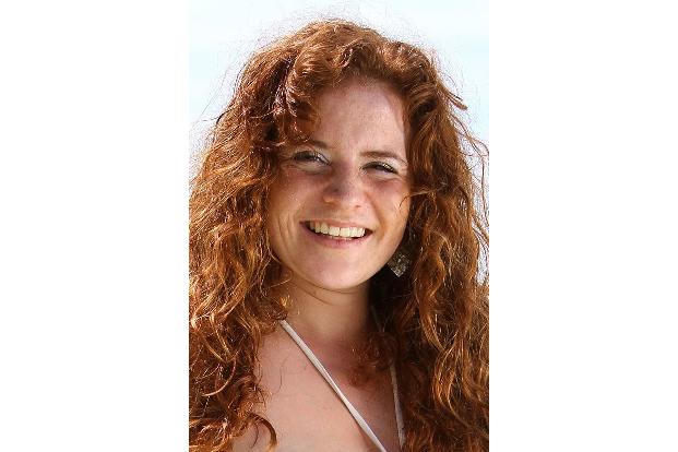 Die 21-Jährige Luisa Rowe macht eine Ausbildung zur Erzieherin in Lübeck.