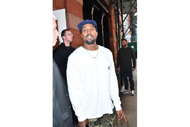 ...Kanye West wundert sowieso nichts mehr, vor ein paar Jahren gestand er zusätzlich, sexsüchtig zu sein. Der Rapper erzählt...