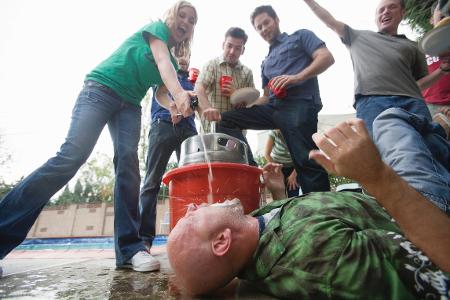 blöde facebook sprüche