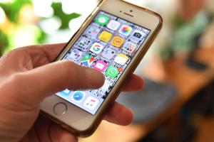 Teaserbild WhatsApp_imago images_Sven Simon.jpg