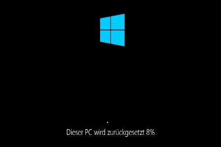 Windows 10 zurücksetzen - Das Zurücksetzen - Windows 10 sollte nun mit dem Zurücksetzen beginnen. Es kann einige Minuten dau...