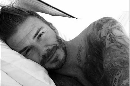 Ob da noch Platz für Neues ist? David Beckham ist bereits an beiden Armen komplett tätowiert