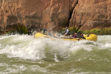 Canyoning: Abenteuer in der Schlucht