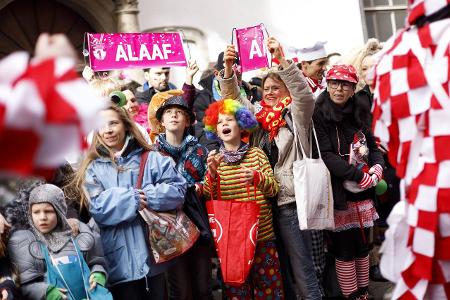 Karnevalisten beim K�lner Rosenmontagszug 2019. K�ln, 04.03....