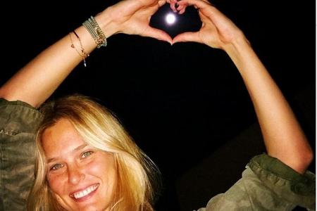 Model Bar Refaeli ohne Make Up