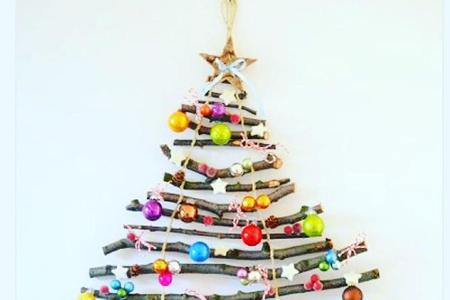 Rustikal: Einfach während eines langen Winterspaziergangs einige Äste sammeln, auf die gewünschte Länge kürzen und mit einer...