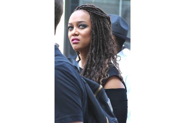 ...eben nicht gleich Praxis, liebe Frau Banks. Da wundert uns dein angewiderter Gesichtsausdruck auch nicht wirklich. Denn d...