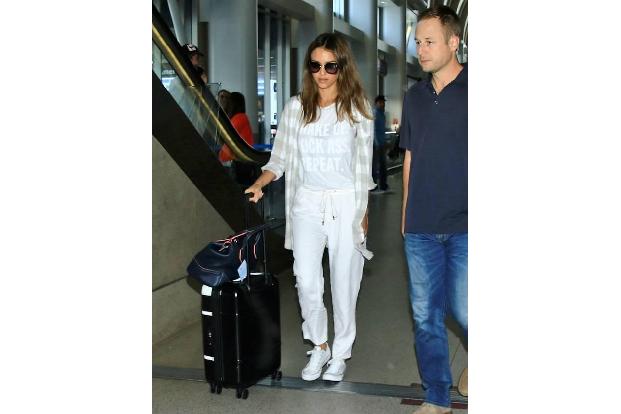 ...es ein wenig schicker haben will, kann da auf die Version von Jessica Alba zurückgreifen, denn eigentlich sind derzeit...