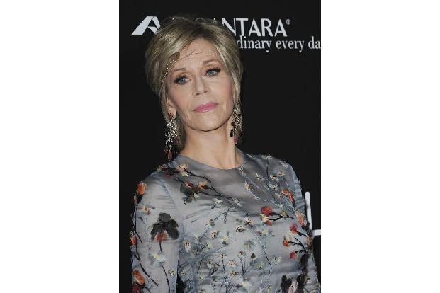 ...Jane Fonda. Klar - wie Mitte Zwanzig schaut die Darstellerin zwar nicht aus. Aber wer hört, dass die Aktrice tatsächlich ...