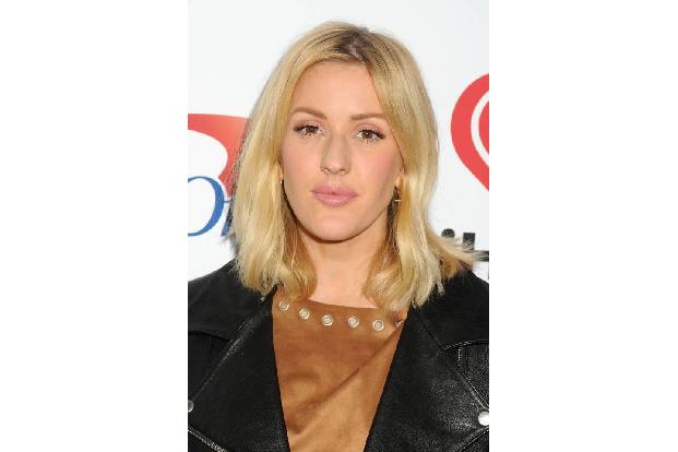 ...gemunkelt, dass die Blondine bereits im vergangenen Jahr für ein bisschen mehr Volumen um ihren Mund herum gesorgt hat. A...