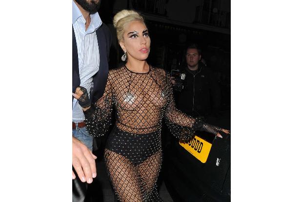 ...eine Schlagzeile schon mehr Körpereinsatz notwendig. Da macht es doch Sinn, beim Besuch des Nachtclubs The Box im angesag...