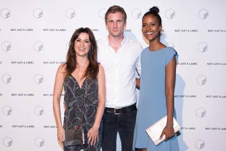 ...der vierten Staffel, Sara Nuru, hat bisher anscheinend noch keine Einladung zu einer Runway-Show ergattern können. Doch b...