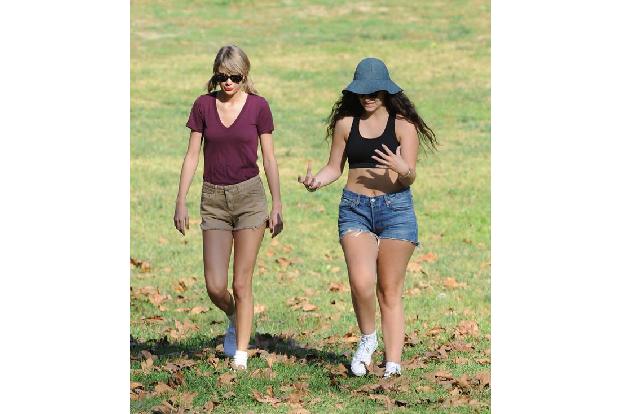 ...Neuseeländerin neben der fast schon fragil wirkenden 