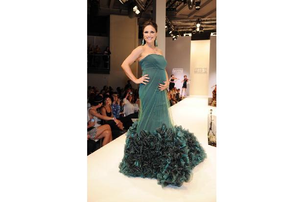 ...TV-Beauty, die mit prallem Babybauch bereits im Juli bei der Modewoche für Lavera lief. Damals strahlte die...