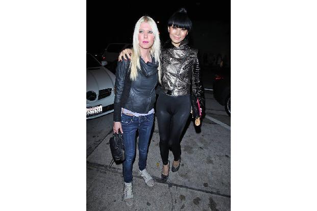 ...diese Kontakte wirklich karriereförderlich sind. Mit Tara Reid hat sie zumindest nicht die einflussreichste Freundin gefu...