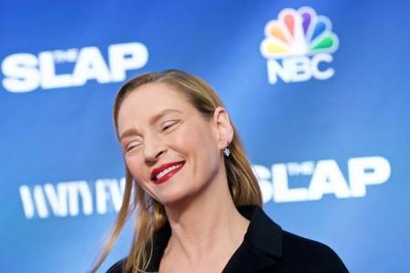 ...nicht zu bestreiten ist, naja, wundert man sich doch ein wenig. Denn das Gesicht der 44-Jährigen erscheint doch sehr stra...