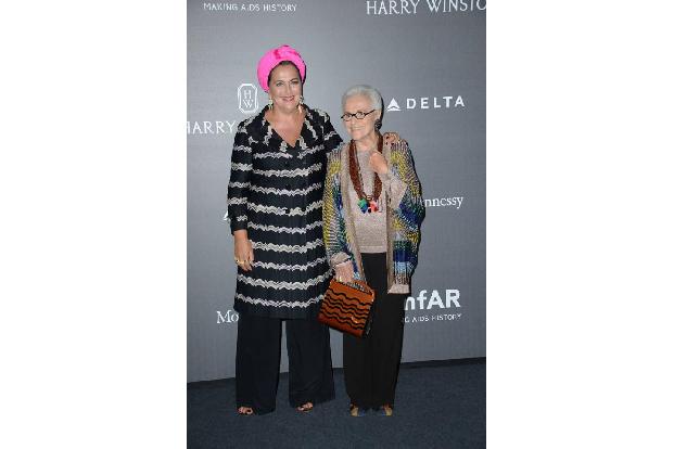 ...der diesjährigen amfAR Gala in Mailand wurde die Designerin Angela Missoni geehrt, die ihr 20-jähriges Jubiläum an der Sp...