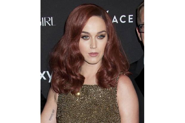 ...verrucht zeigte sich die 32-Jährige als Rothaarige - das verlieh ihr tatsächlich einen Hauch Hollywood-Glamour. Ob...