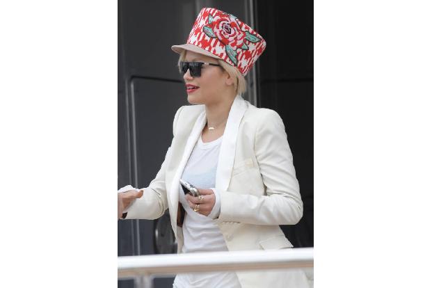 Und wenn es nach dem Geschmack der 23-jährigen Sängerin geht, darf es auch gerne mal ein bisschen ausgefallener sein. Die Br...