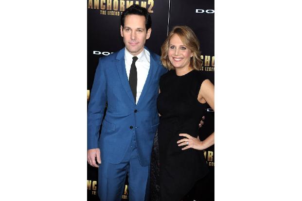 Bleibt zu hoffen, dass sie ihr Herz nicht wieder an den Falschen verschenkt. Schließlich ist Paul Rudd seit 2003 glücklich m...