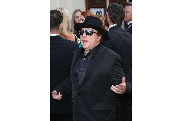 ...zeigt sich hingegen Musik-Legende Van Morrison. Den 69-Jährigen sieht man eher selten auf Preisverleihungen und VIP-Event...