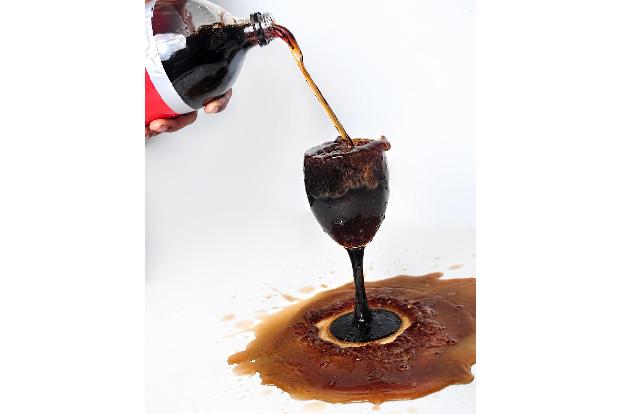 Kennen Sie noch diese Kultgetränke aus Ihrer Jugend? Rotwein und Cola