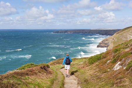 Platz 2: England. Dort wird im kommenden Jahr der längste Küstenwanderweg der Welt fertig gestellt - der 