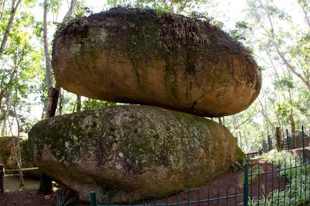 Achtung: Die schrägsten Felsformationen der Welt