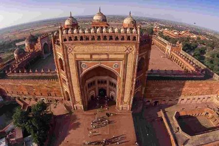 Zfatepuh_shikri, India by Davidkvison2.jpg