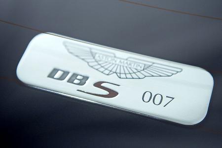 Filmautos - James Bond Aston Martin