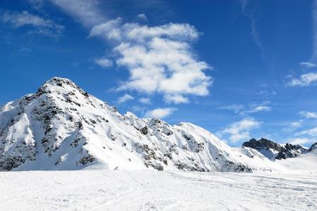 6. Die schönsten Aussichten: Während der Abfahrt einen Blick auf die beeindruckenden Dolomiten-Formationen werfen? Mit einem...