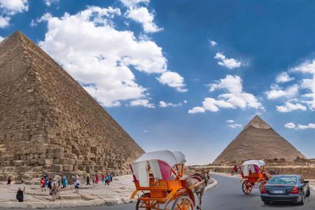 Die Pyramiden von Gizeh mit dem Auto zu erkunden, kommt sogar für mehr als die Hälfte nicht mehr in Frage. 53 Prozent der De...