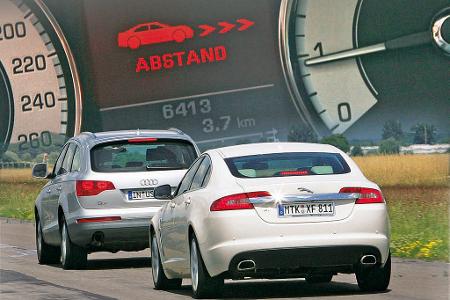 Der Schein trügt. Nicht immer stimmt der erste Verdacht, dass der Hinterherfahrende nicht den notwendigen Sicherheitsabstand...